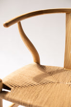 Cargar imagen en el visor de la galería, Silla Wishbone