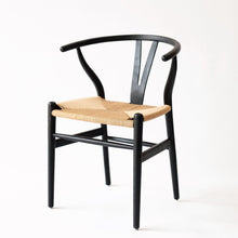 Cargar imagen en el visor de la galería, Silla Wishbone
