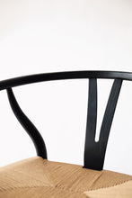 Cargar imagen en el visor de la galería, Silla Wishbone
